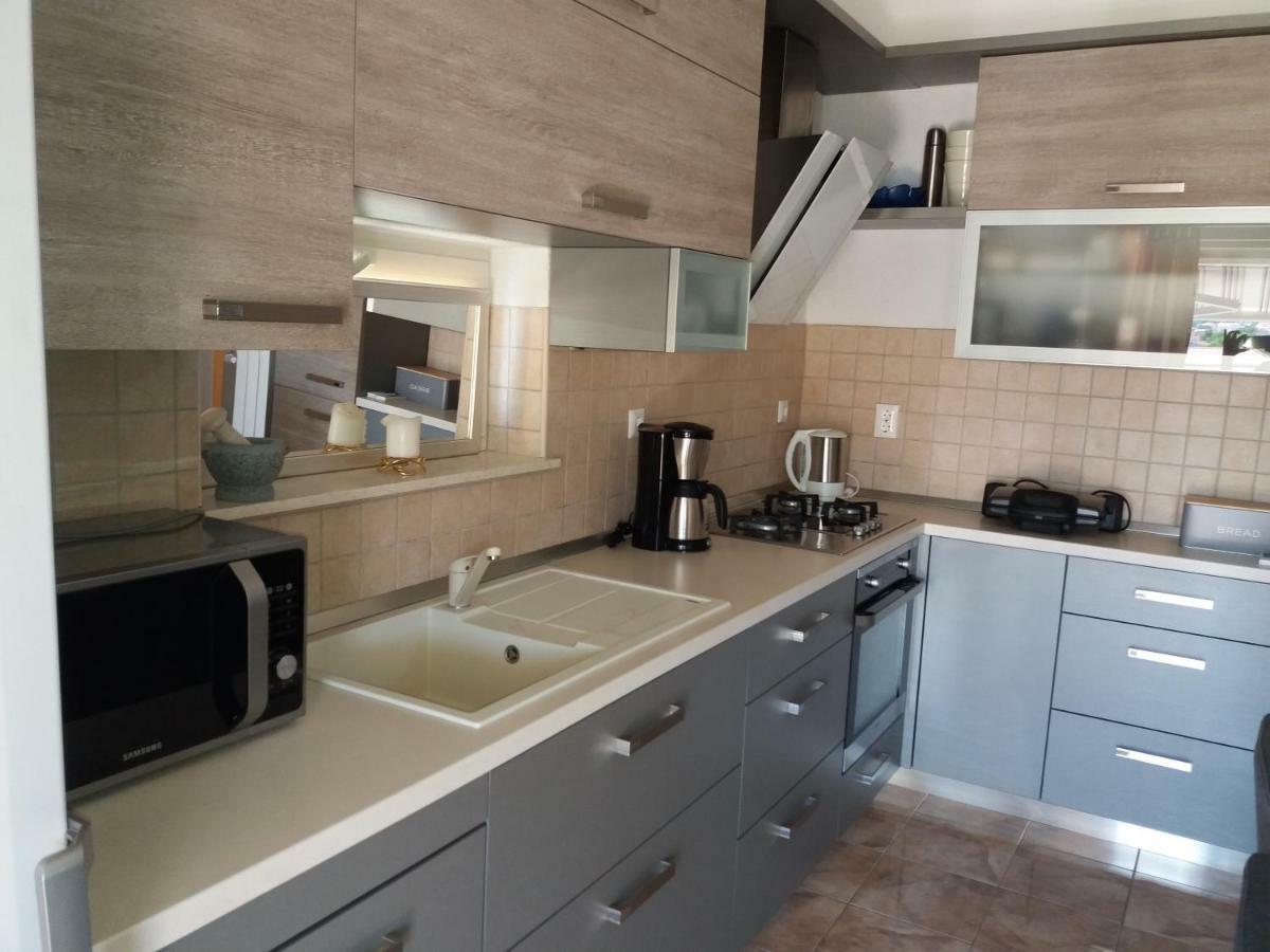 Mislav Apartment Trogir Exterior photo
